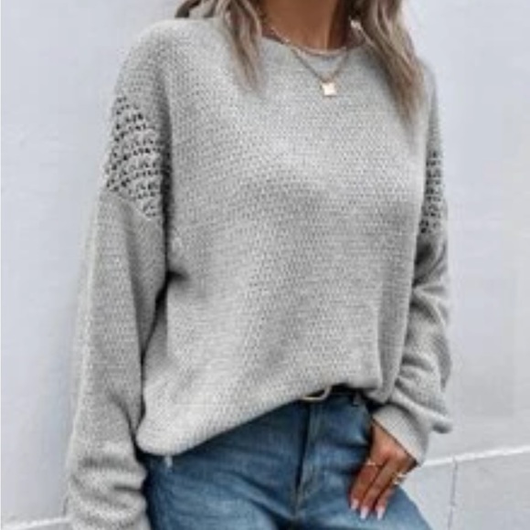 New grey knit long sleeve sweater - Picture 7 of 7